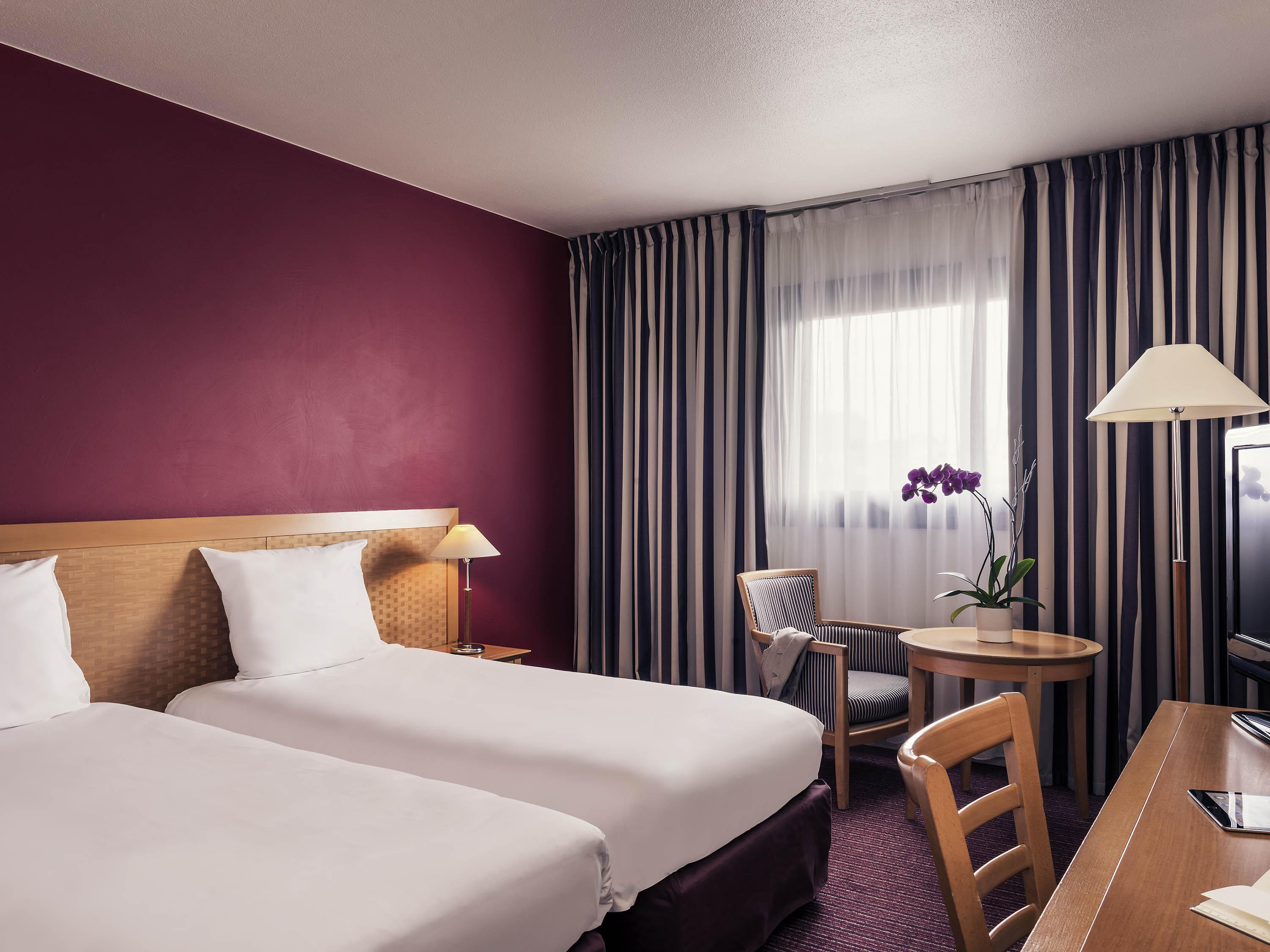 Mercure Paris Porte De Versailles Expo Ванв Екстериор снимка