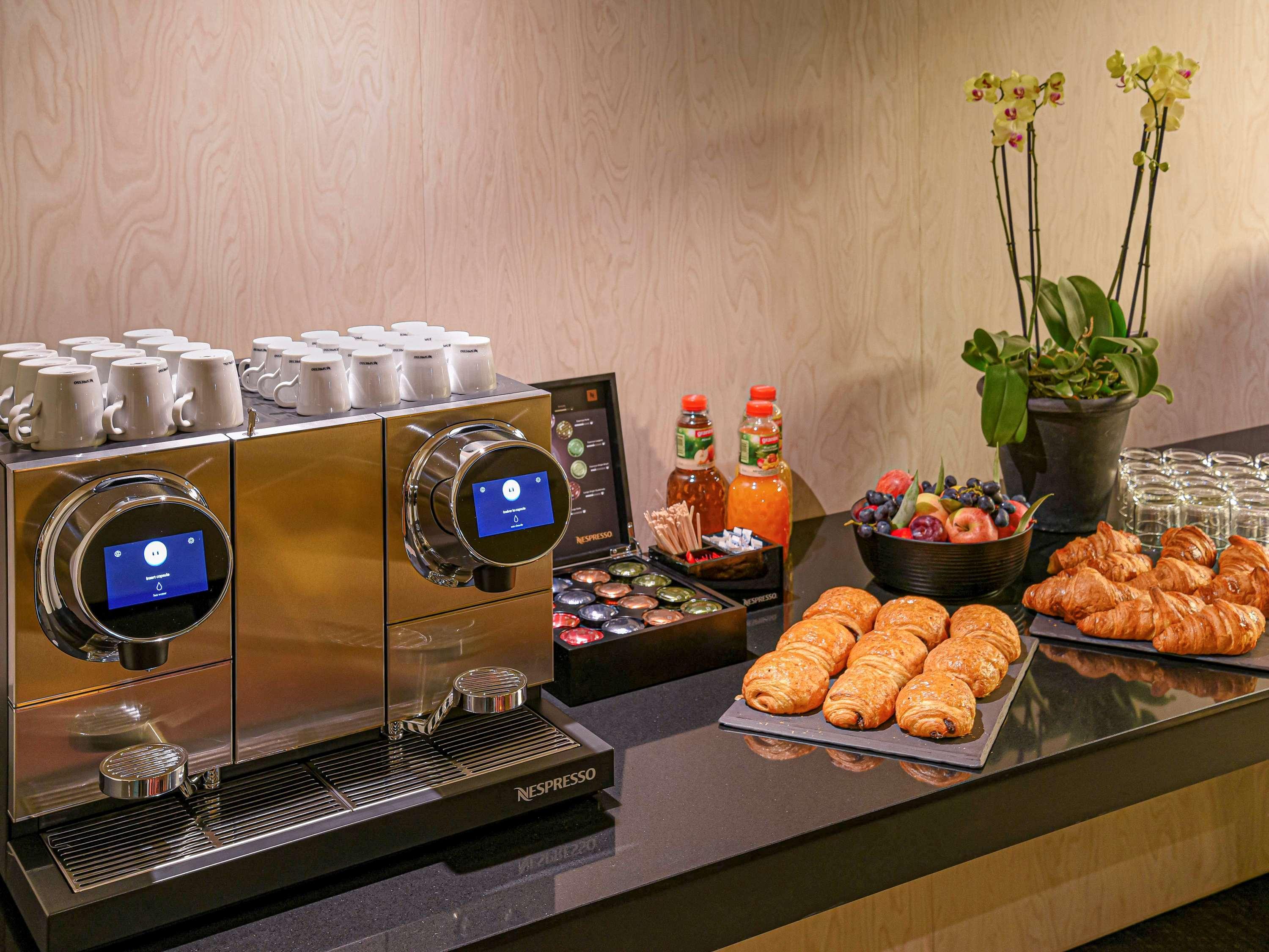 Mercure Paris Porte De Versailles Expo Ванв Екстериор снимка