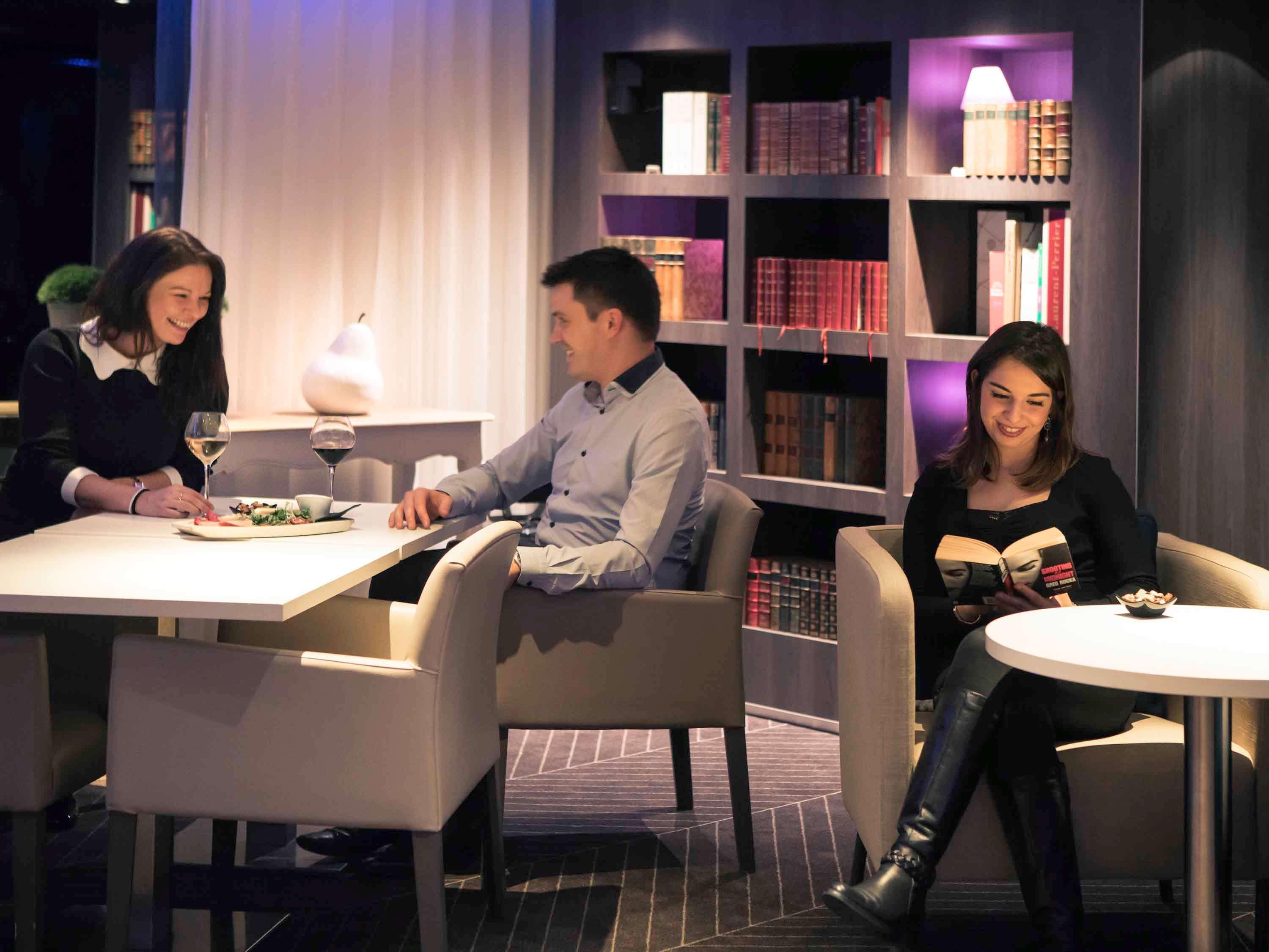 Mercure Paris Porte De Versailles Expo Ванв Екстериор снимка