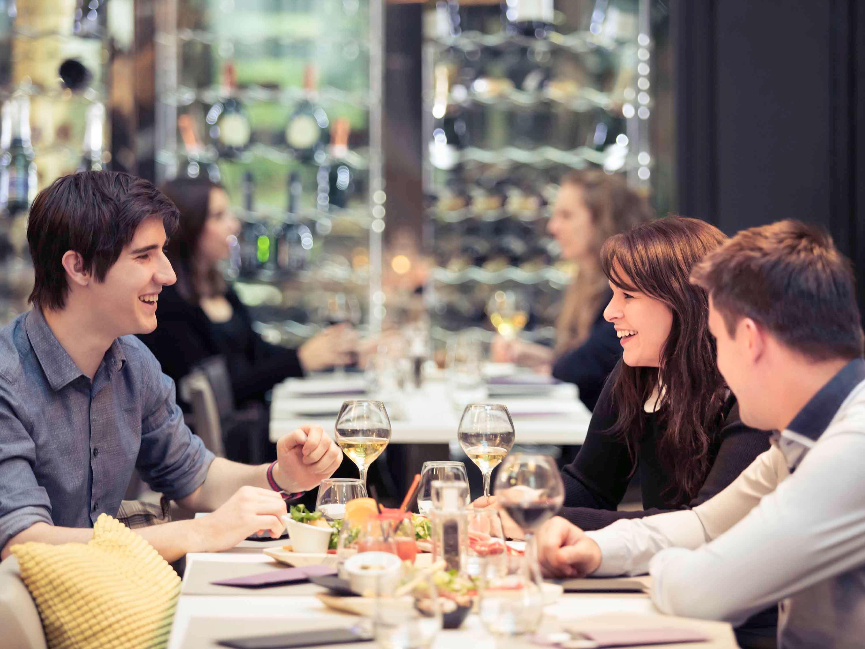 Mercure Paris Porte De Versailles Expo Ванв Екстериор снимка