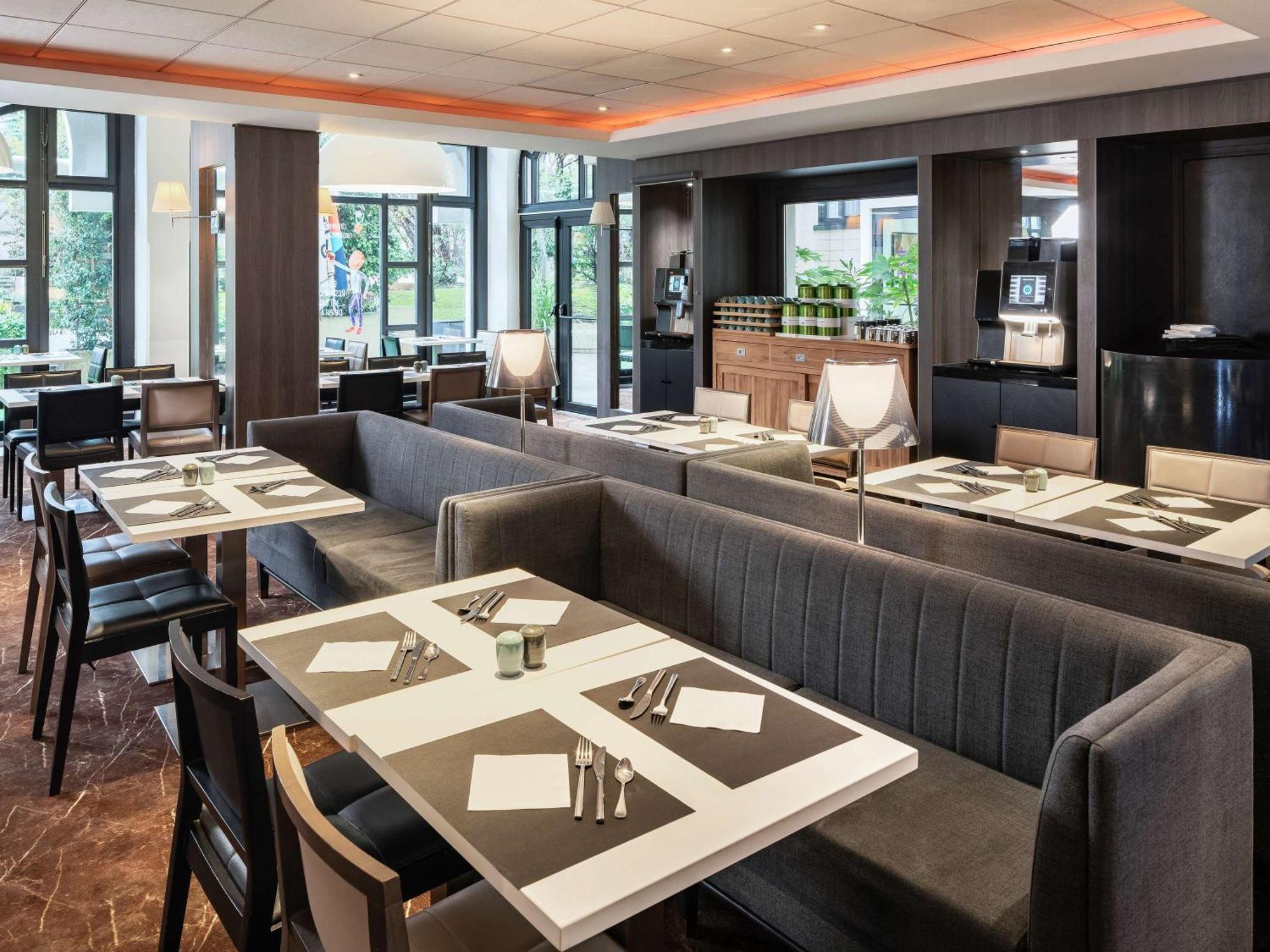 Mercure Paris Porte De Versailles Expo Ванв Екстериор снимка