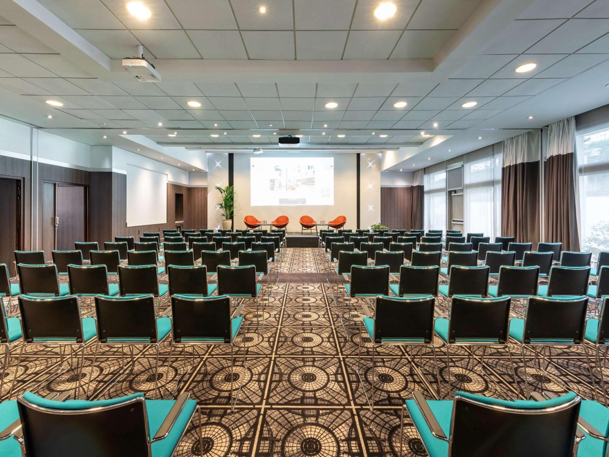 Mercure Paris Porte De Versailles Expo Ванв Екстериор снимка