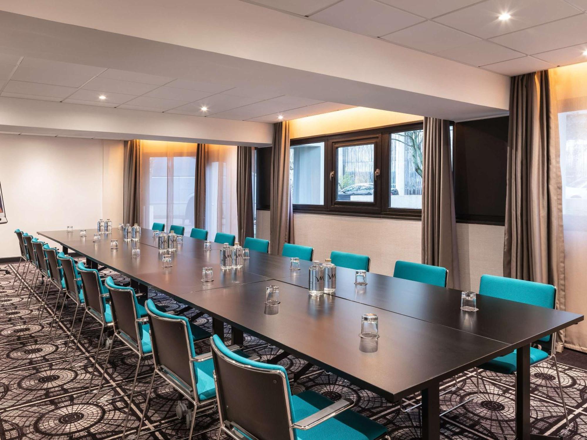 Mercure Paris Porte De Versailles Expo Ванв Екстериор снимка
