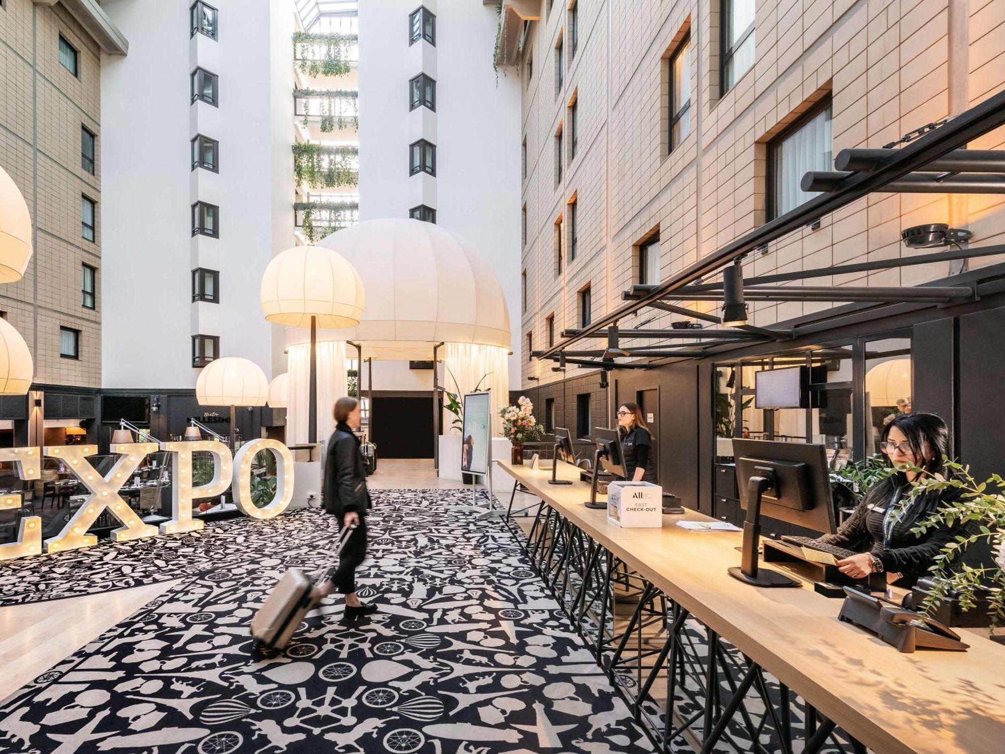 Mercure Paris Porte De Versailles Expo Ванв Екстериор снимка
